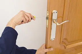 Lock Locksmith Tech Encino, CA 818-488-2679 - lock-changing